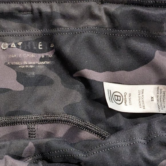 Athleta Elation 7/8 Tight in Dark Camo - Picture 5 of 5